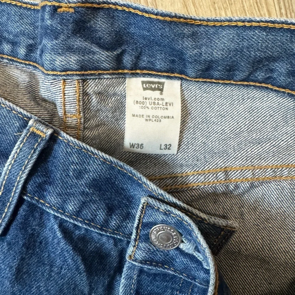 Y2k VTG Levi's Classic Straight Blue Jeans Straight Leg